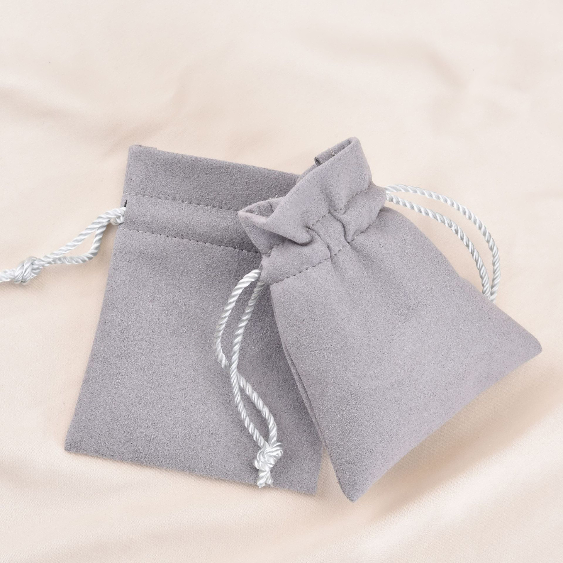 Custom logo drawstring jewelry bags